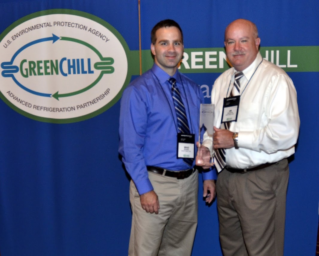Giant Eagle accepts an award from GreenChill for having the Best Partner Emissions Rate