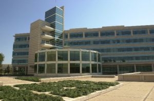 Photo of EPA’s Main Building laboratory in Research Triangle Park, North Carolina.