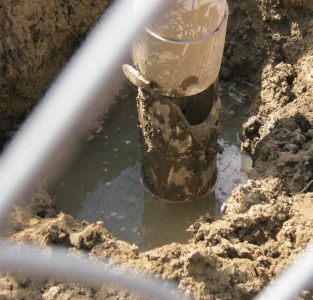 Drinking water pipe with soil intrusion