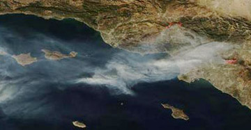 Aerial view of a wildfire in southern California
