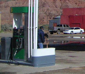 Photo of EPA inspector conducting a joint inspection on the Navajo reservation in Arizona